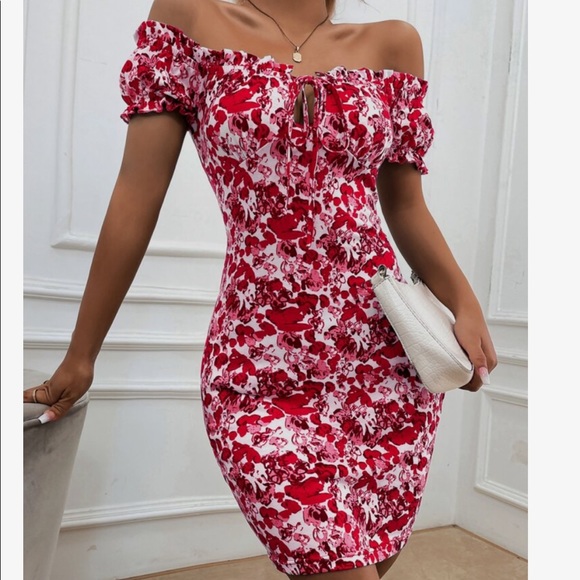 Boho Vibrant Red Floral Print Off Shoulder Bodycon Dress - Picture 2 of 8